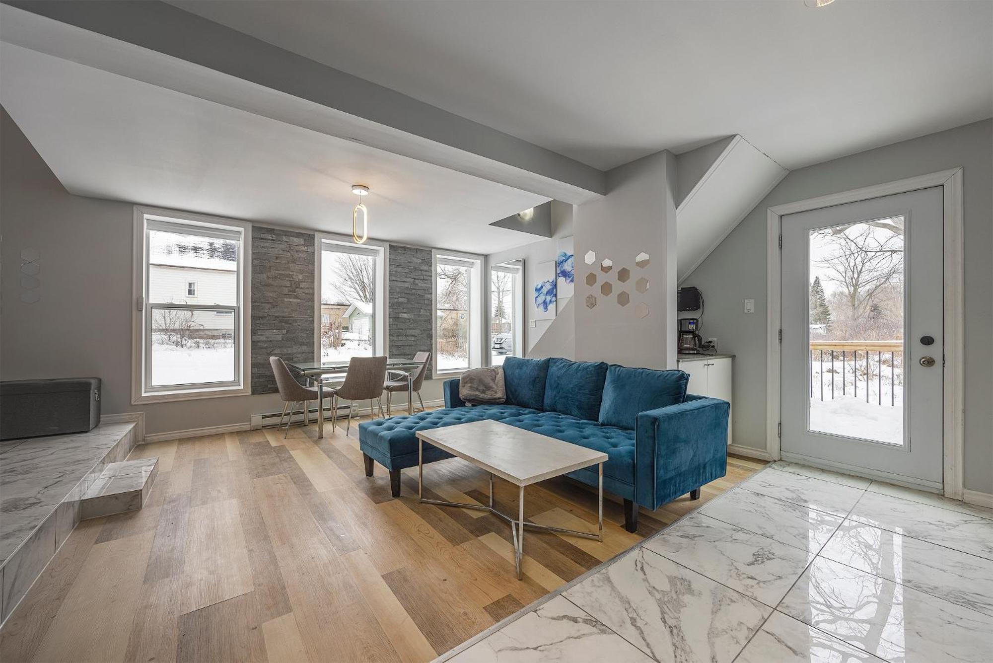 3 Bedroom Appartment-Limestone Kingston Esterno foto